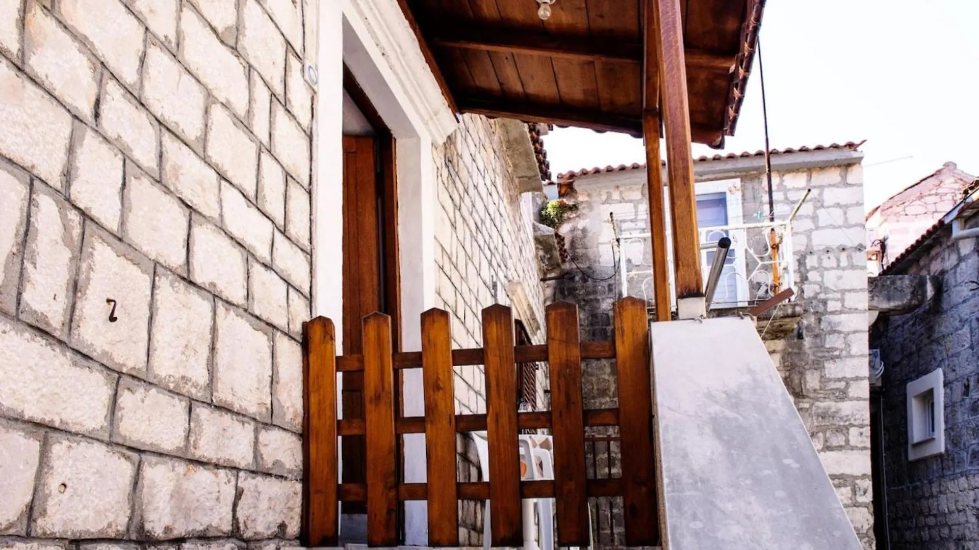 Сasa de vacaciones Picturesque House In Kastela Old Town Near Beach And Local Amenities